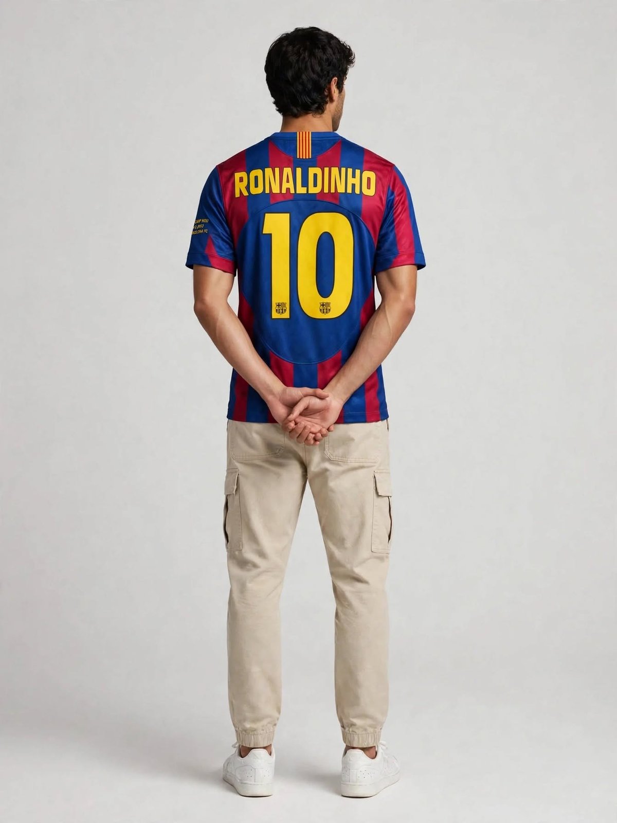 FC Barcelona Ronaldinho shirt 2005 – 2006 — back, worn