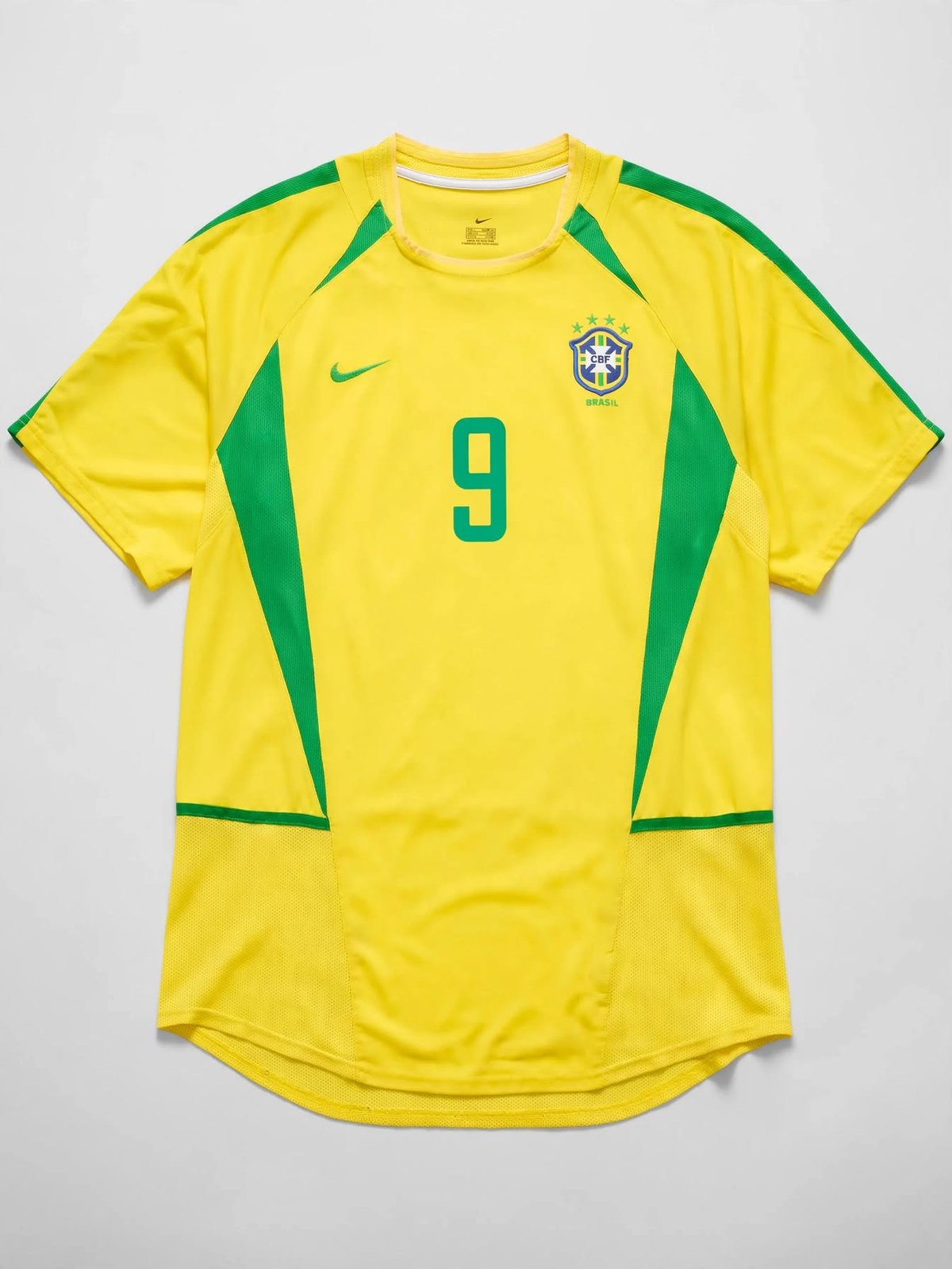 Brazil Ronaldo shirt 2002 — front
