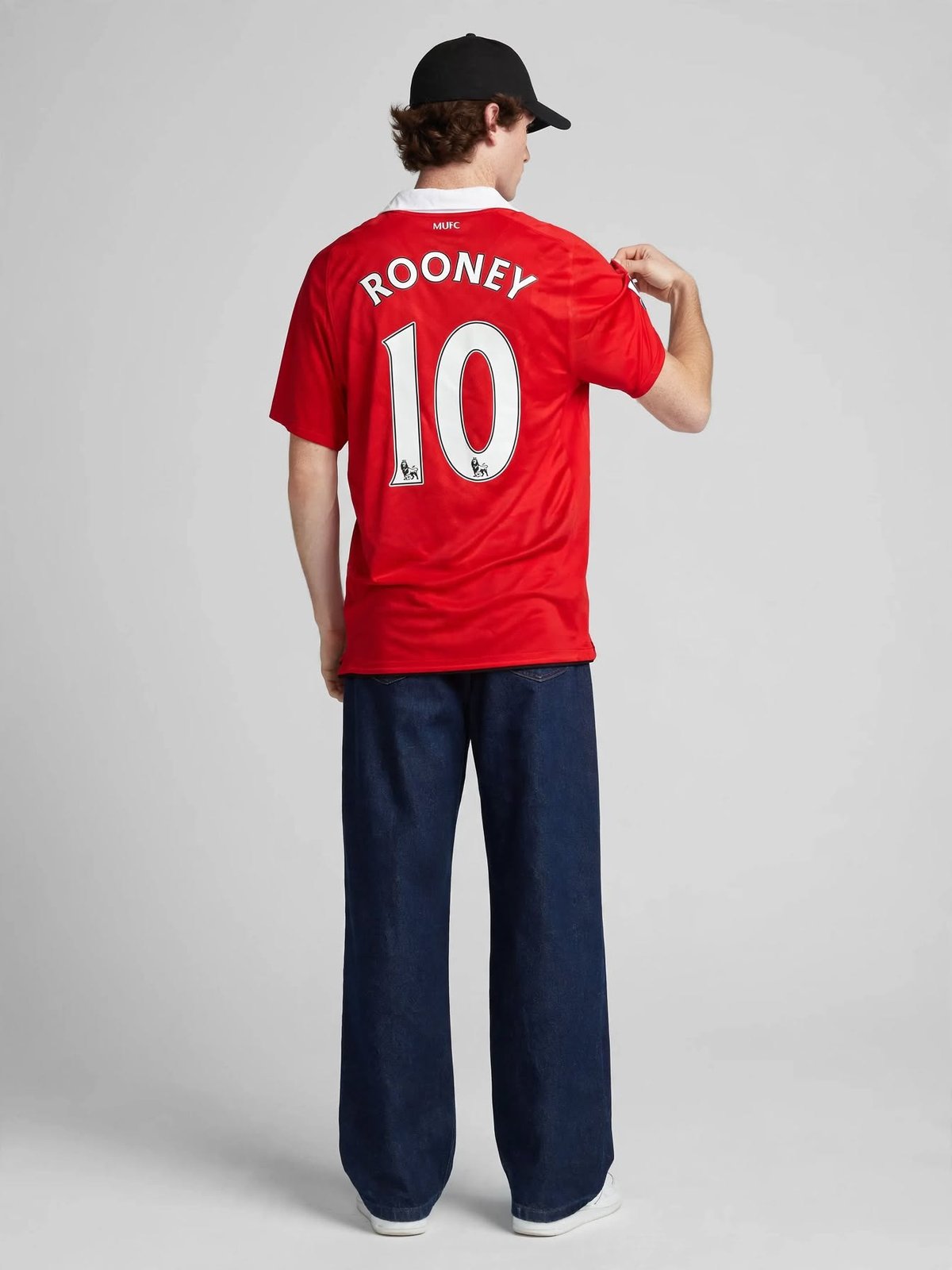 Manchester United Wayne Rooney shirt 2010 – 2011 — back, worn