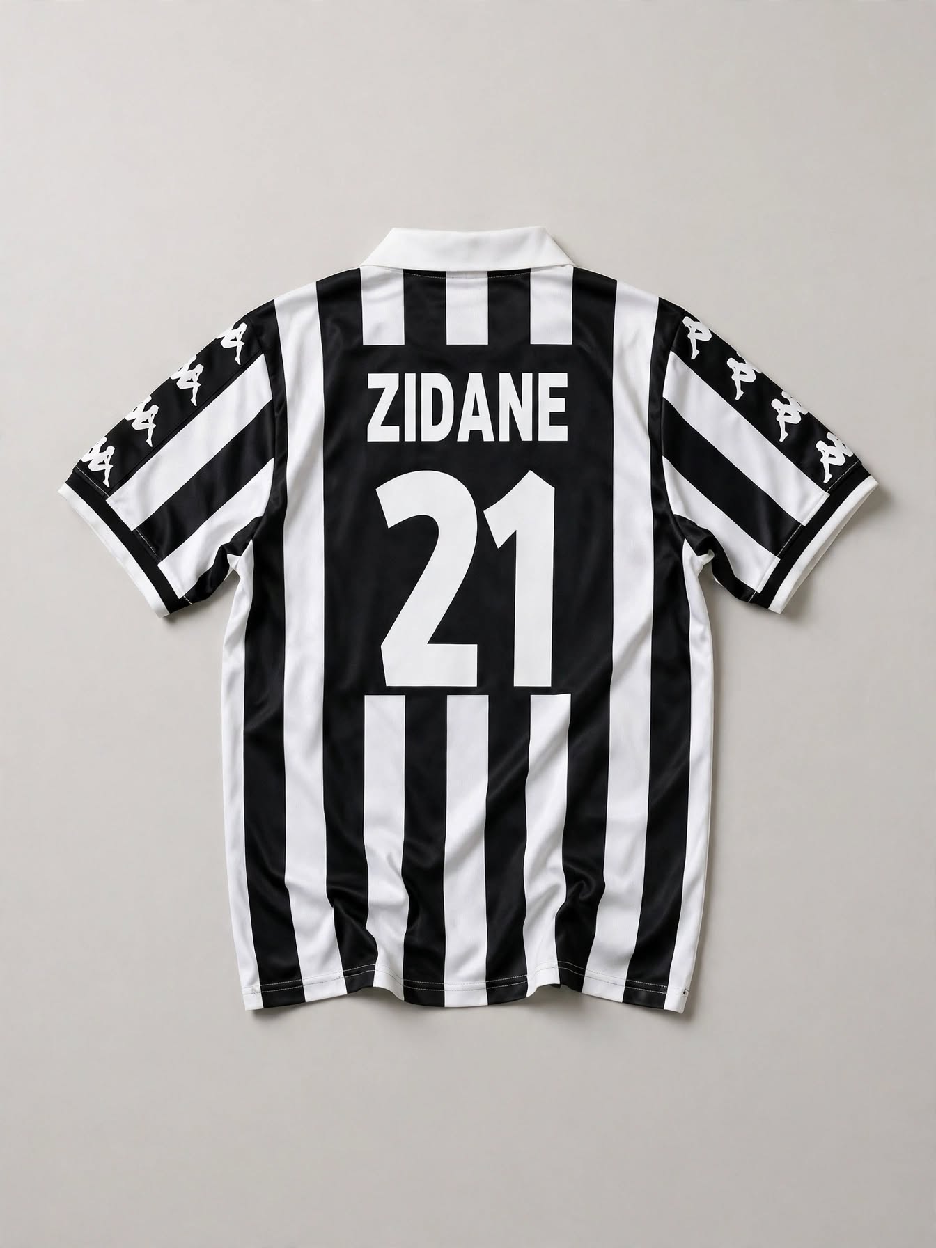 Juventus FC Zinedine Zidane shirt 1998 – 1999 — back