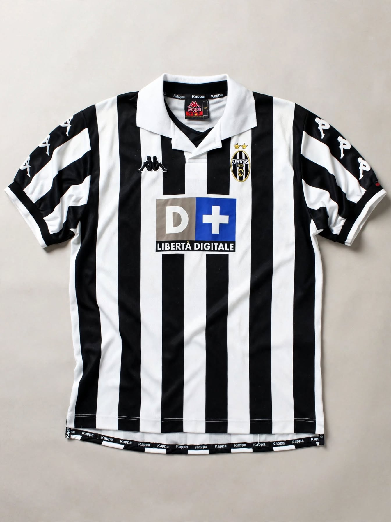 Juventus FC Zinedine Zidane shirt 1998 – 1999 — front